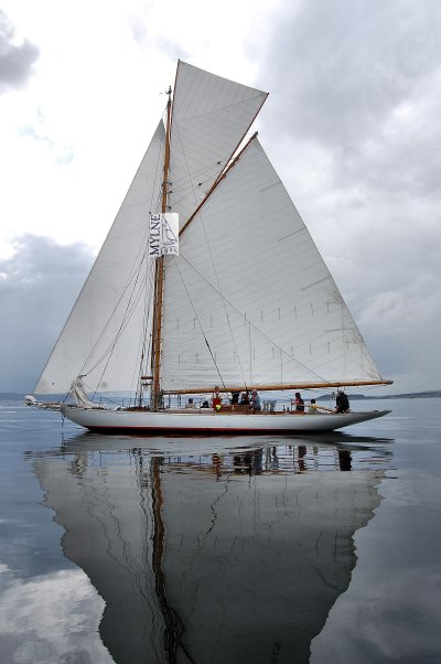 Kelpie flying the Mylne Regatta Flag Kelpie flying the Mylne Regatta Flag